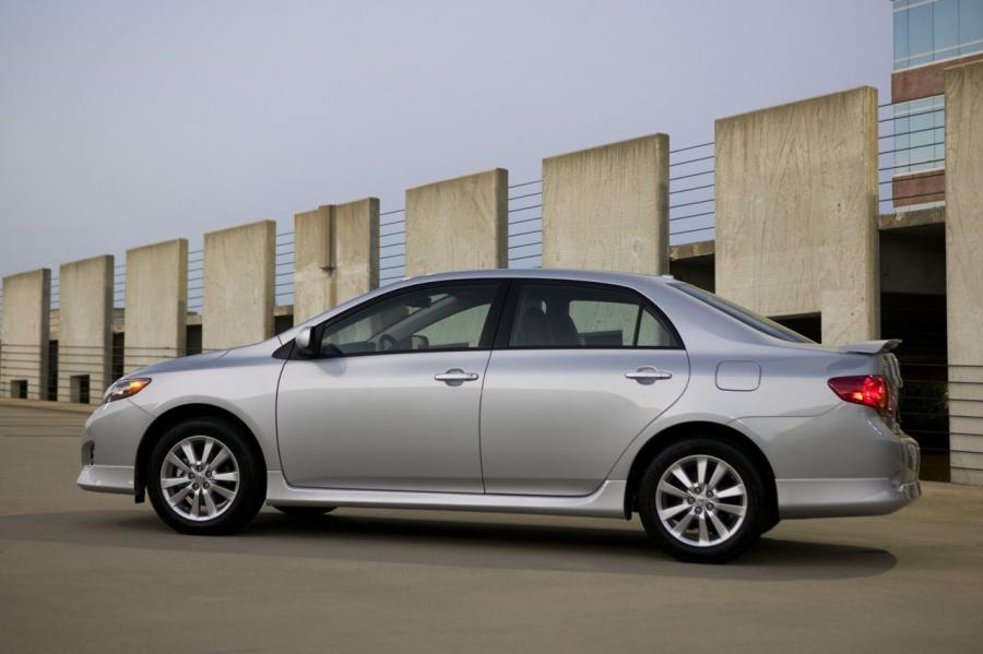  Toyota Corolla 2009 года  (фото 32 из 55)